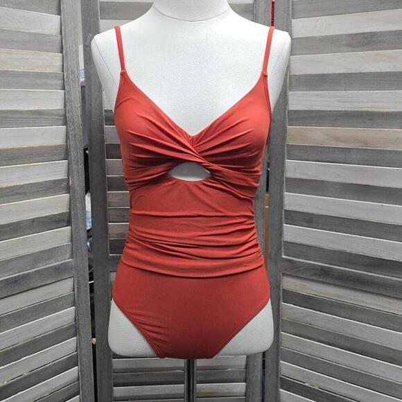 One Piece Twist Front Cutout Adjustable Straps Ruched Swimsuit | Cupshe | XS - Picture 1 of 12